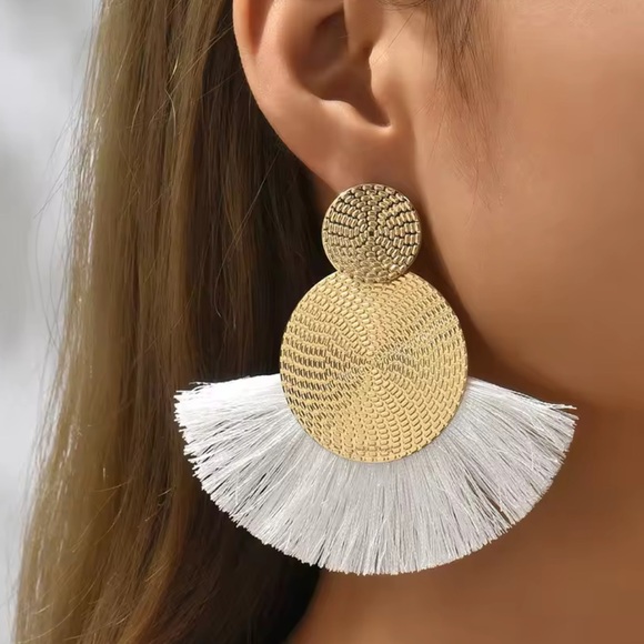 Zara Gold and White Fan Earrings - Picture 1 of 11